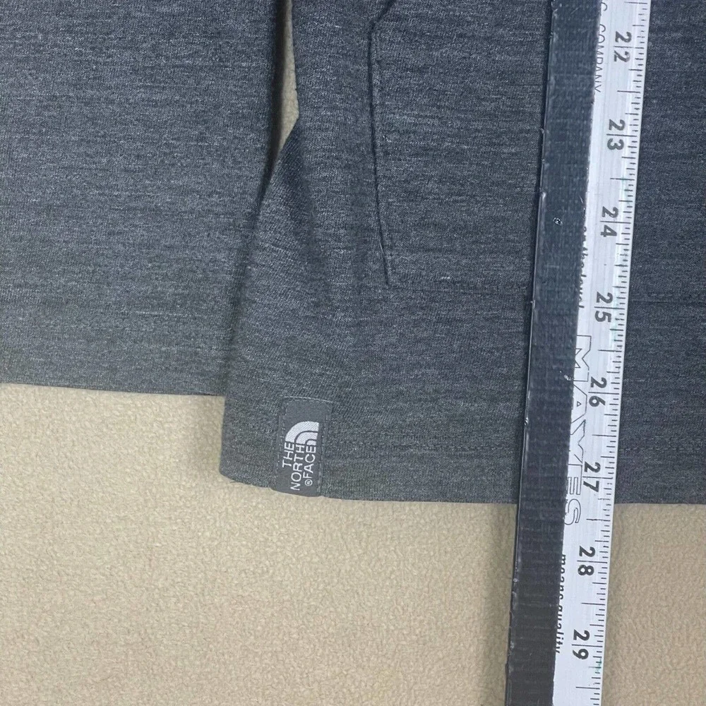 The North‎ Face Mens M Long Sleeve Hoodie Shirt Gray Regular Fit Pouch Pocket
